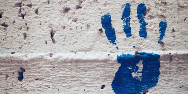 Pintar Fachadas de Empresas / Negocios / Locales Comerciales Monóvar · Limpieza, Borrado y Eliminado de Grafiti / Pintura Antigrafiti