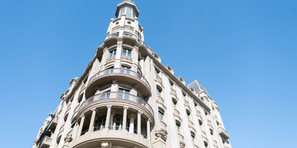 Pintar Fachadas de Empresas / Negocios / Locales Comerciales Monóvar · Restauración de Fachadas Antiguas